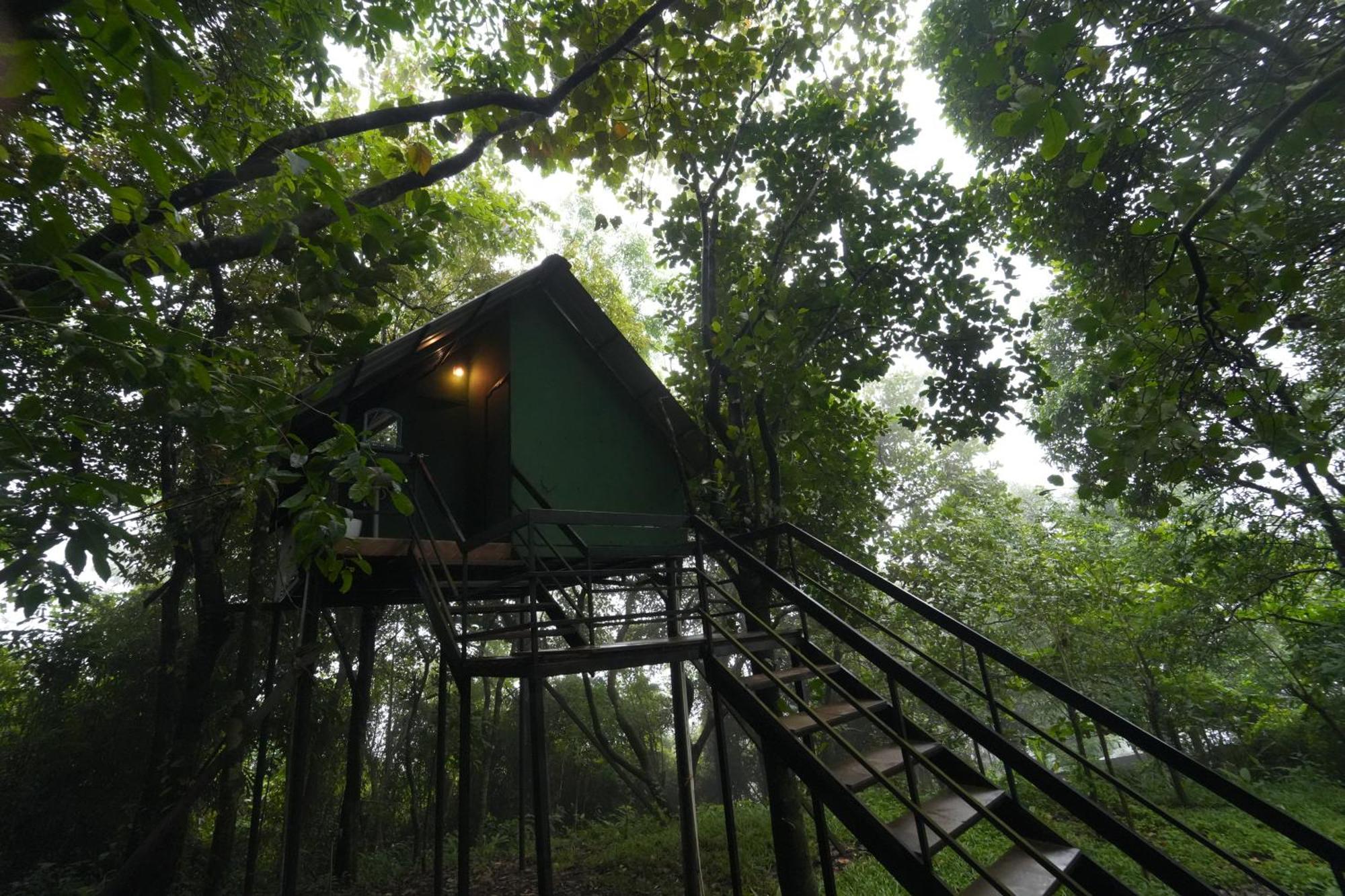 Regina Silva Camping & Nature Resort Paithalmala Extérieur photo